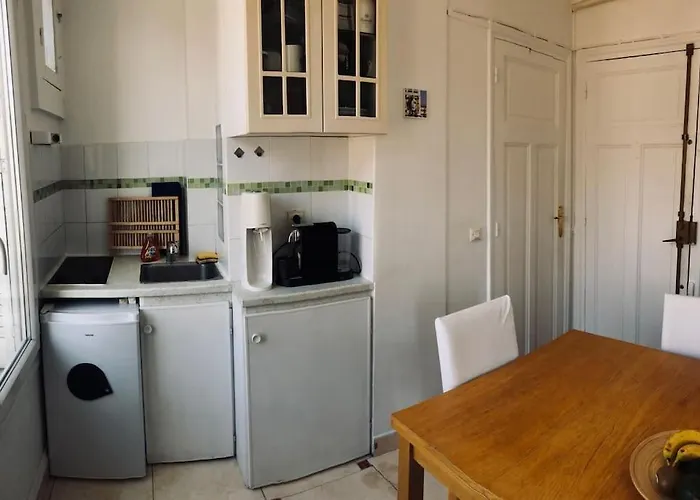 Cosy Studio Near Public Transport パリ